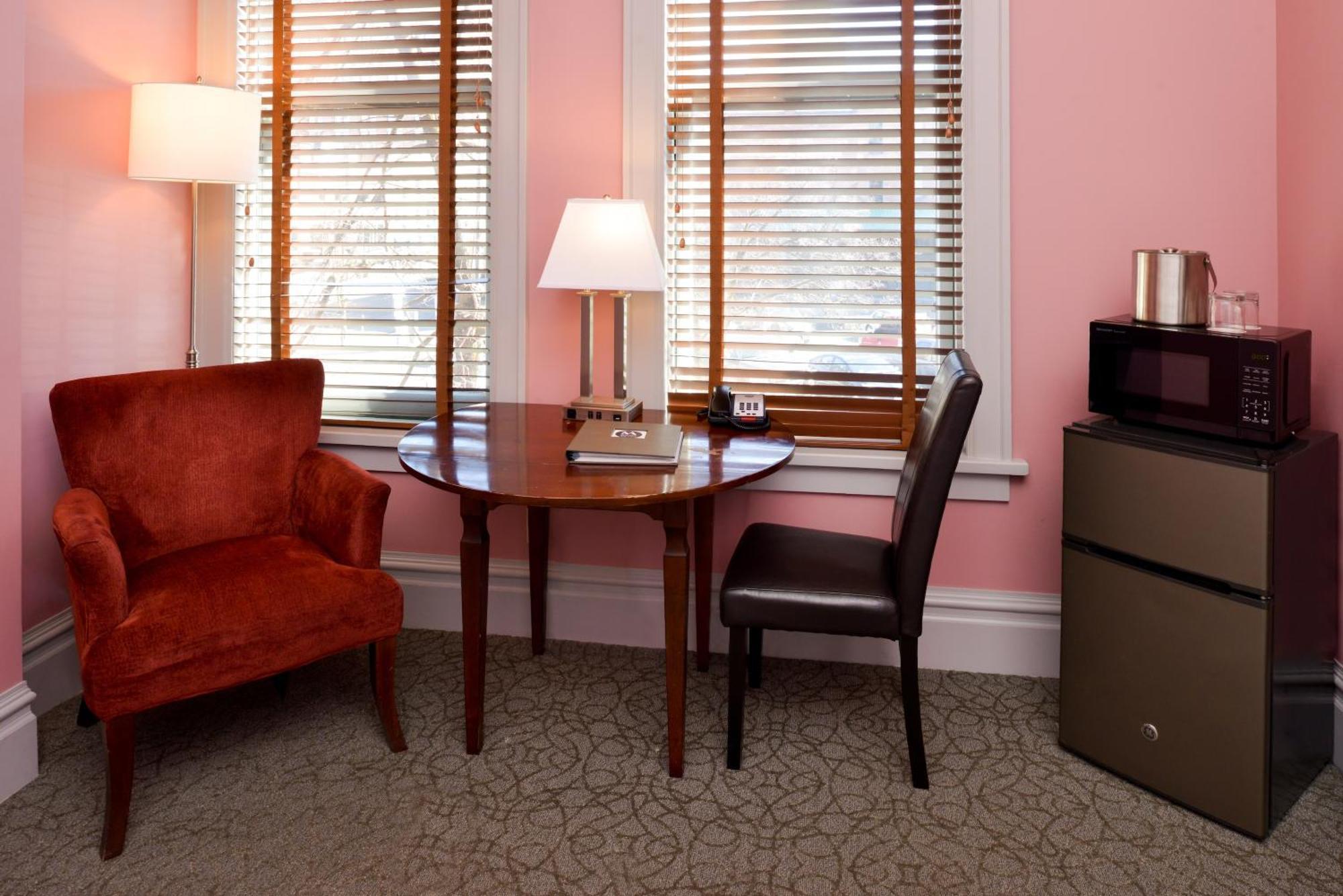 Montvale Hotel (Adults Only) Σποκάν Εξωτερικό φωτογραφία
