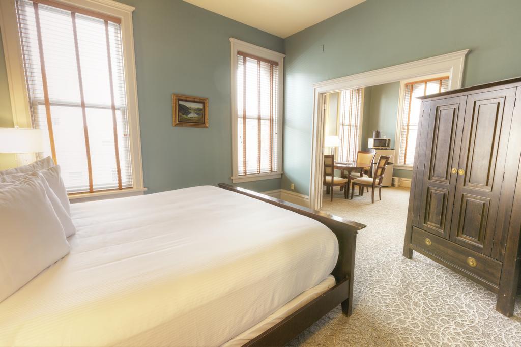Montvale Hotel (Adults Only) Σποκάν Εξωτερικό φωτογραφία