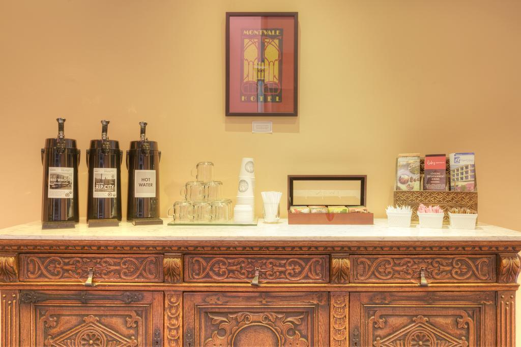 Montvale Hotel (Adults Only) Σποκάν Εξωτερικό φωτογραφία
